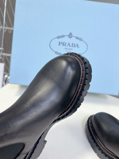 PRADA CHELSEA BOOTS BLACK CALFSKIN