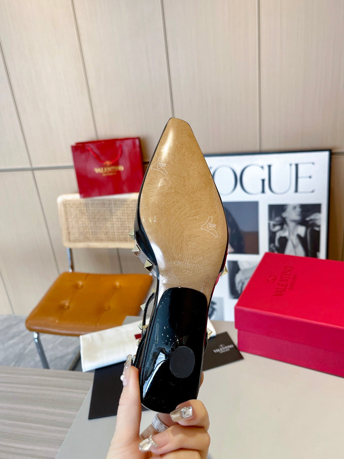 ROCKSTUD CAGED SLINGBACKS 5 CM IN BLACK CALFSKIN