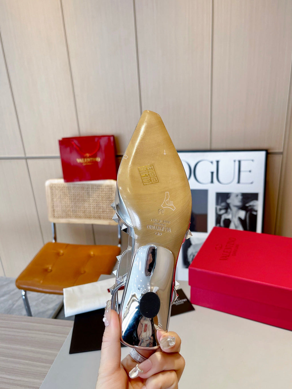 ROCKSTUD CAGED SLINGBACKS 5 CM IN SILVER CALFSKIN
