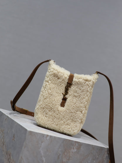 SAINT LAURENT LE 5 À 7 HOBO BAG 18 IN CREAM SHEARLING AND BROWN SUEDE TRIM