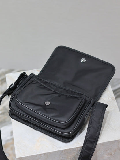 SAINT LAURENT NIKI BABY 22 IN BLACK NYLON