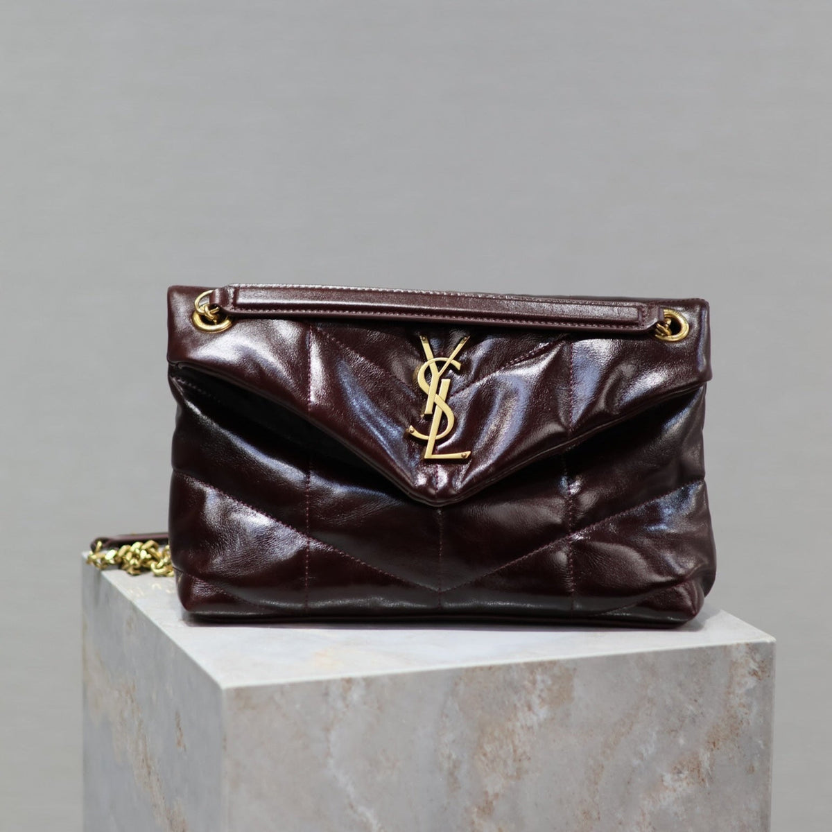 SAINT LAURENT YSL 25S LOULOU PUFFER MEDIUM 29 IN DARK BURGUNDY CALFSKIN