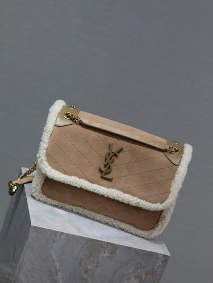 SAINT LAURENT NIKI MEDIUM 28 IN CAMEL SUEDE AND WHITE SHEARLING