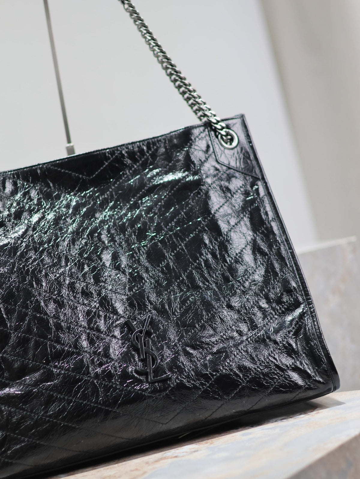 SAINT LAURENT NIKI SHOPPING BAG 39 IN BLACK CRUMPLED CALFSKIN SILVER HARDWARE