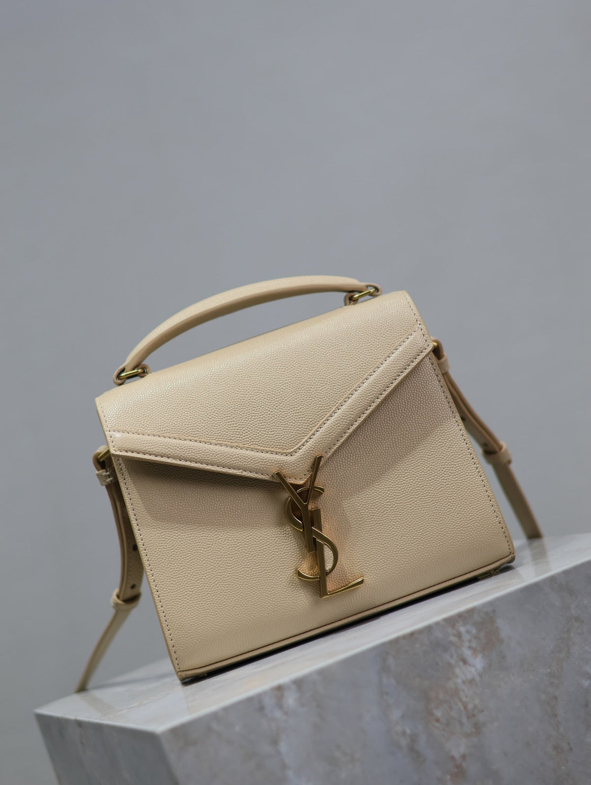 SAINT LAURENT CASSANDRA MINI TOP HANDLE BAG 20 IN BEIGE CALFSKIN GOLD HARDWARE