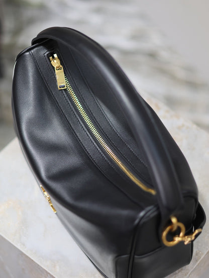 SAINT LAURENT CAMERA SUPPLE BAG 28 IN BLACK SMOOTH LAMBSKIN GOLD HARDWARE