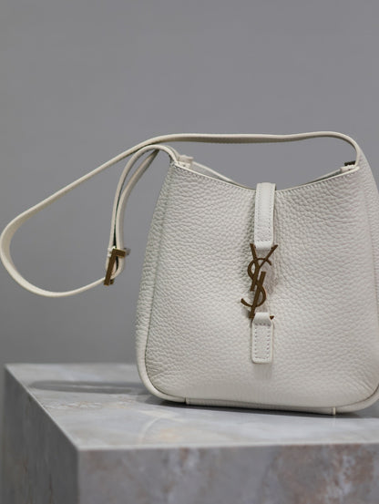 SAINT LAURENT YSL 25S LE 5 À 7 BAG 16 IN BLANC VINTAGE GRAINED CALFSKIN GOLD HARDWRE