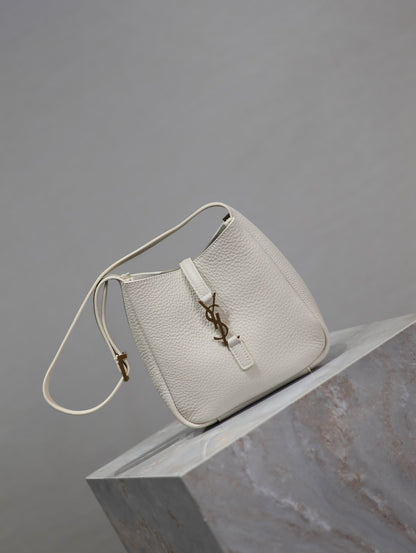 SAINT LAURENT YSL 25S LE 5 À 7 BAG 16 IN BLANC VINTAGE GRAINED CALFSKIN GOLD HARDWRE