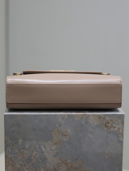 SAINT LAURENT MANHATTAN MEDIUM 29 IN DARK BEIGE SMOOTH CALFSKIN GOLD BUCKLE