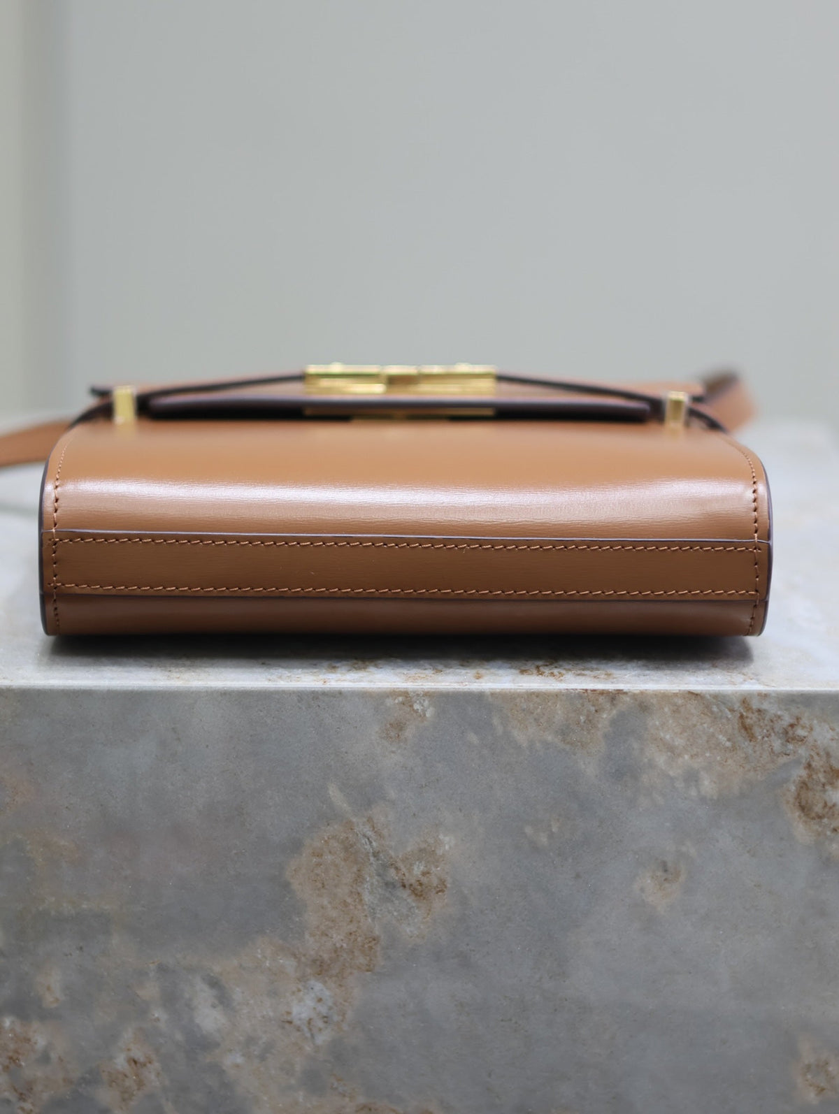 SAINT LAURENT YSL 25S MINI MANHATTAN 19 IN BROWN CALFSKIN GOLD HARDWRE
