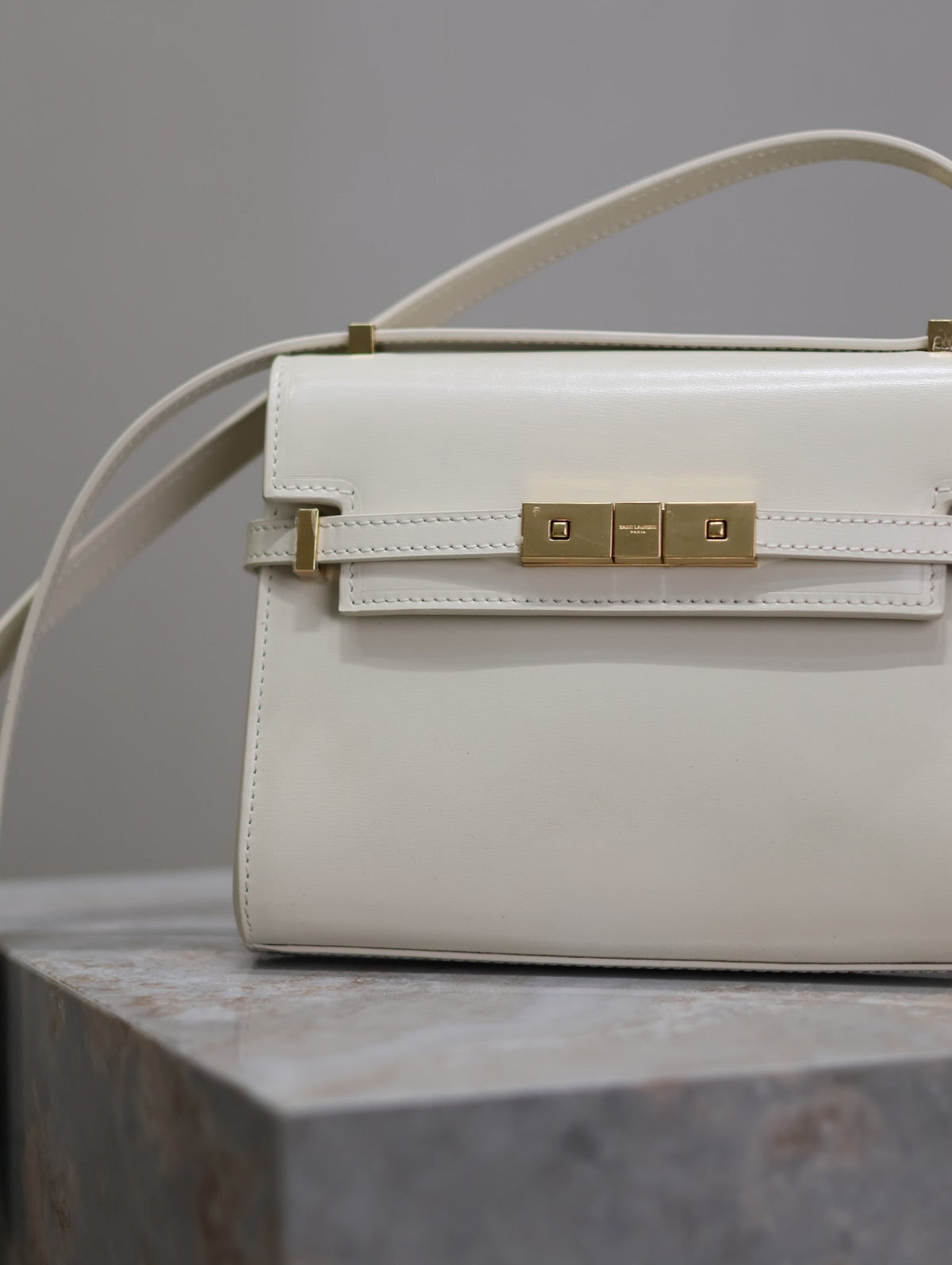 SAINT LAURENT YSL 25S MINI MANHATTAN 19 IN BLANC VINTAGE CALFSKIN GOLD HARDWARE