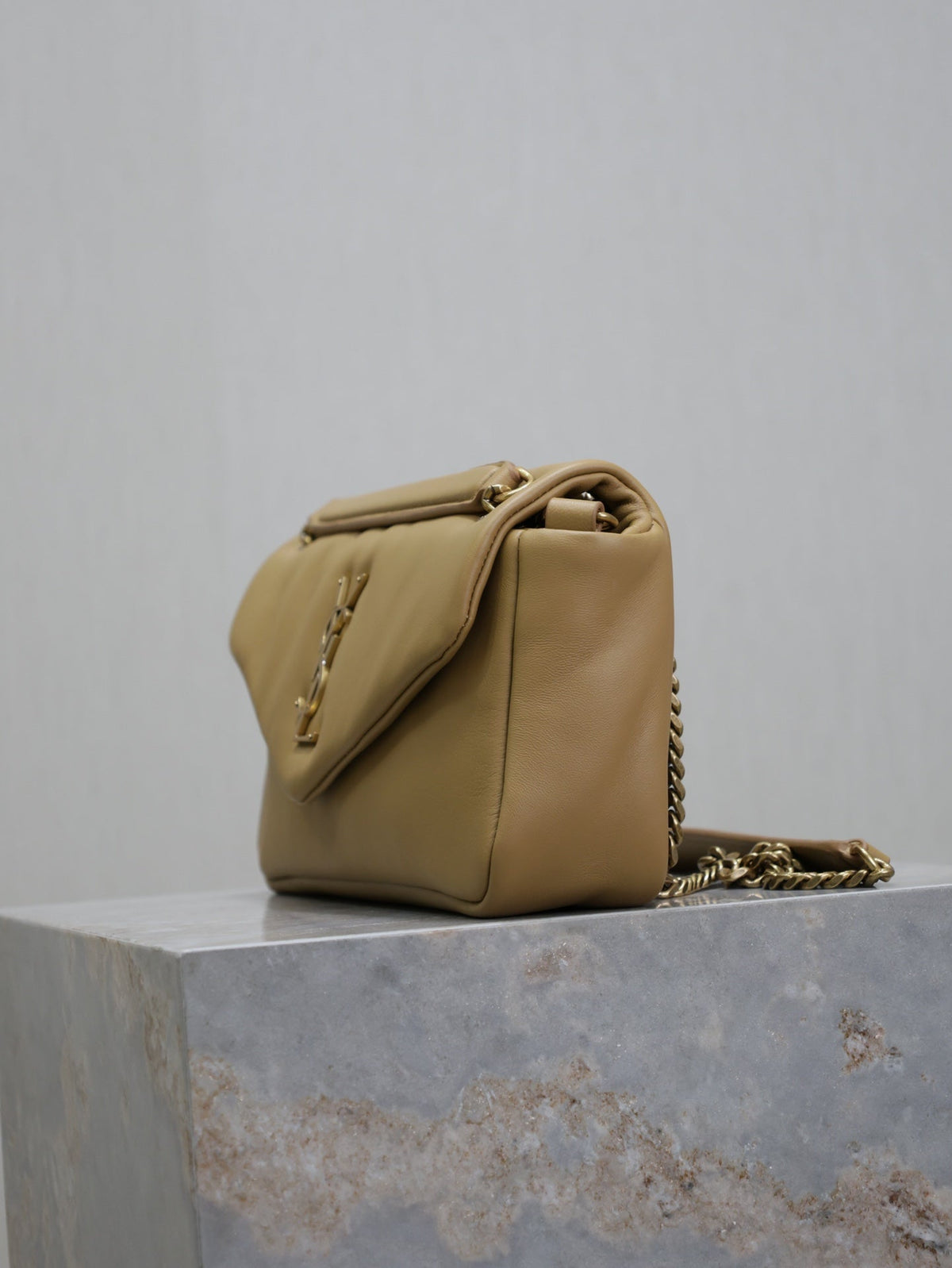 SAINT LAURENT YSL 25S CALYPSO HANDBAG 26 IN LIGHT BROWN LAMBSKIN GOLD HARDWRE