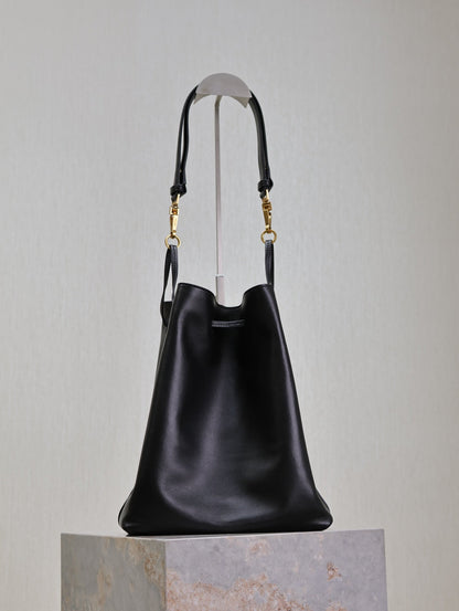 SAINT LAURENT POCHON BUCKET BAG 30 IN BLACK LAMBSKIN GOLD HARDWARE