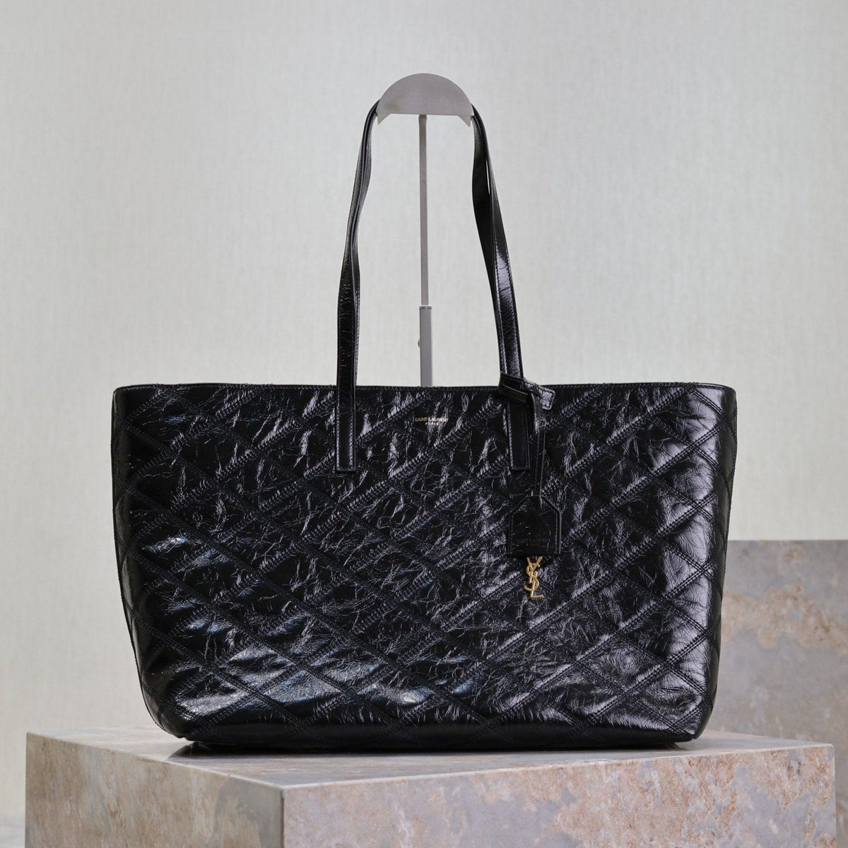 SAINT LAURENT SHOPPING TOTE BAG 38 IN BLACK CRUMPLED CALFSKIN