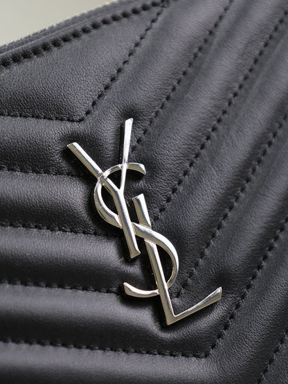 SAINT LAURENT CLUTCH 30 IN BLACK QUILTED CALFSKIN SILVER BUCKLE