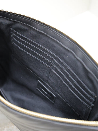 SAINT LAURENT CLUTCH 36 IN BLACK QUILTED CALFSKIN GOLD BUCKLE