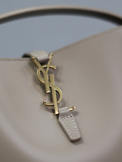SAINT LAURENT YSL 25S LE 37 BUCKET 20 IN BEIGE CALFSKIN GOLD HARDWRE