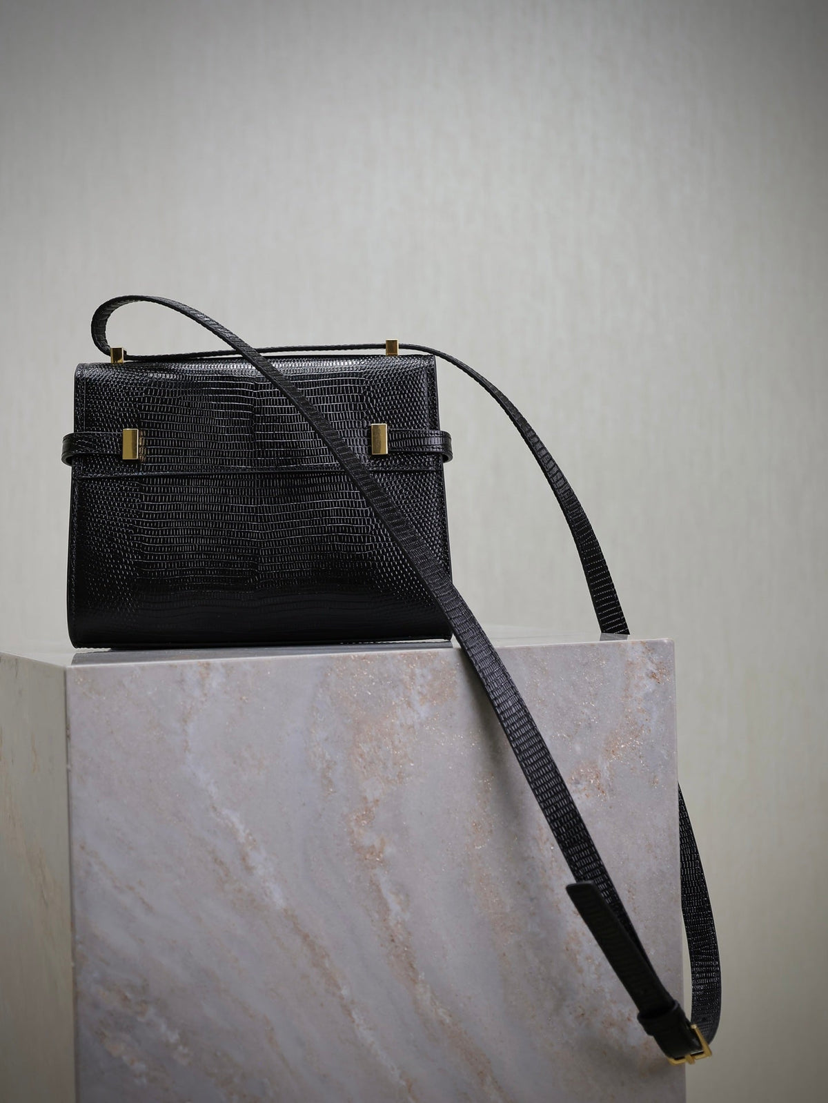 SAINT LAURENT YSL 25S MINI MANHATTAN 19 IN BLACK SHINY CROCODILE CALFSKIN GOLD HARDWRE