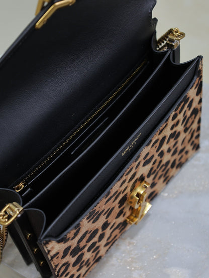 SAINT LAURENT CASSANDRA CHAIN BAG 22 IN LEOPARD PRINT CALFSKIN GOLD HARDWARE