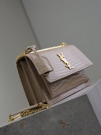 SAINT LAURENT YSL 25S SUNSET MEDIUM 22 IN NUDE CROCODILE-EMBOSSED SHINY CALFSKIN GOLD HARDWARE