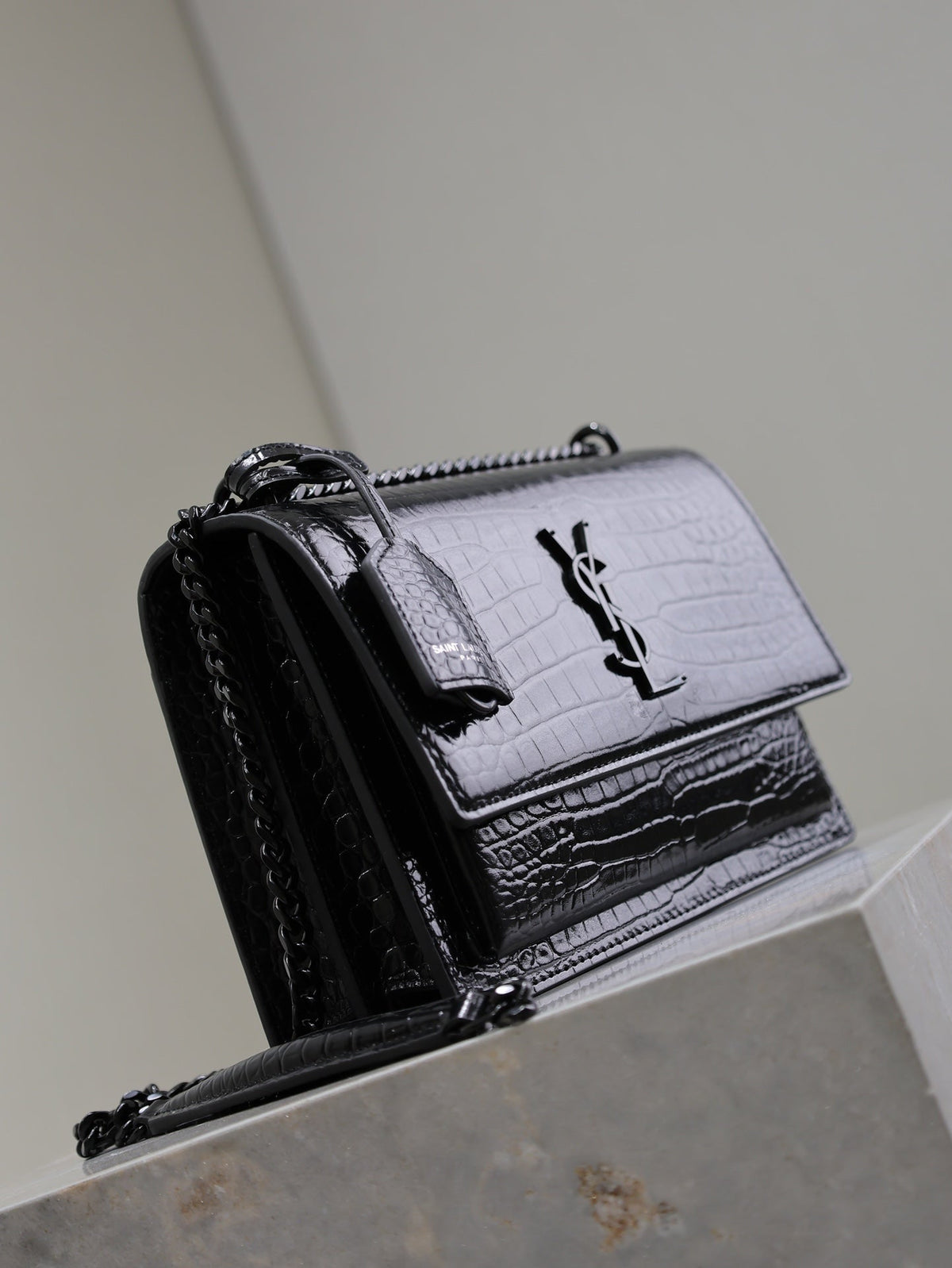 SAINT LAURENT YSL 25S SUNSET MEDIUM 22 IN BLACK CROCODILE-EMBOSSED SHINY CALFSKIN BLACK HARDWRE