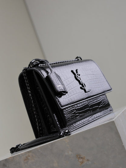 SAINT LAURENT YSL 25S SUNSET MEDIUM 22 IN BLACK CROCODILE-EMBOSSED SHINY CALFSKIN BLACK HARDWRE