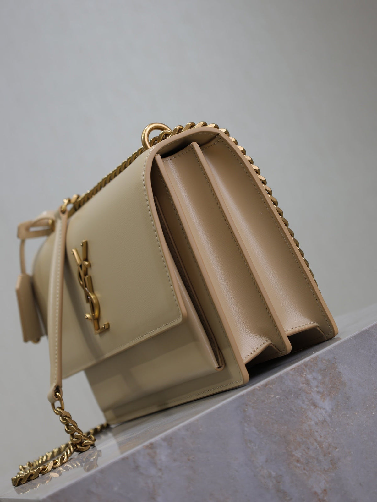 SAINT LAURENT YSL 25S SUNSET BAG 22 IN NUDE CALFSKIN GOLD HARDWARE