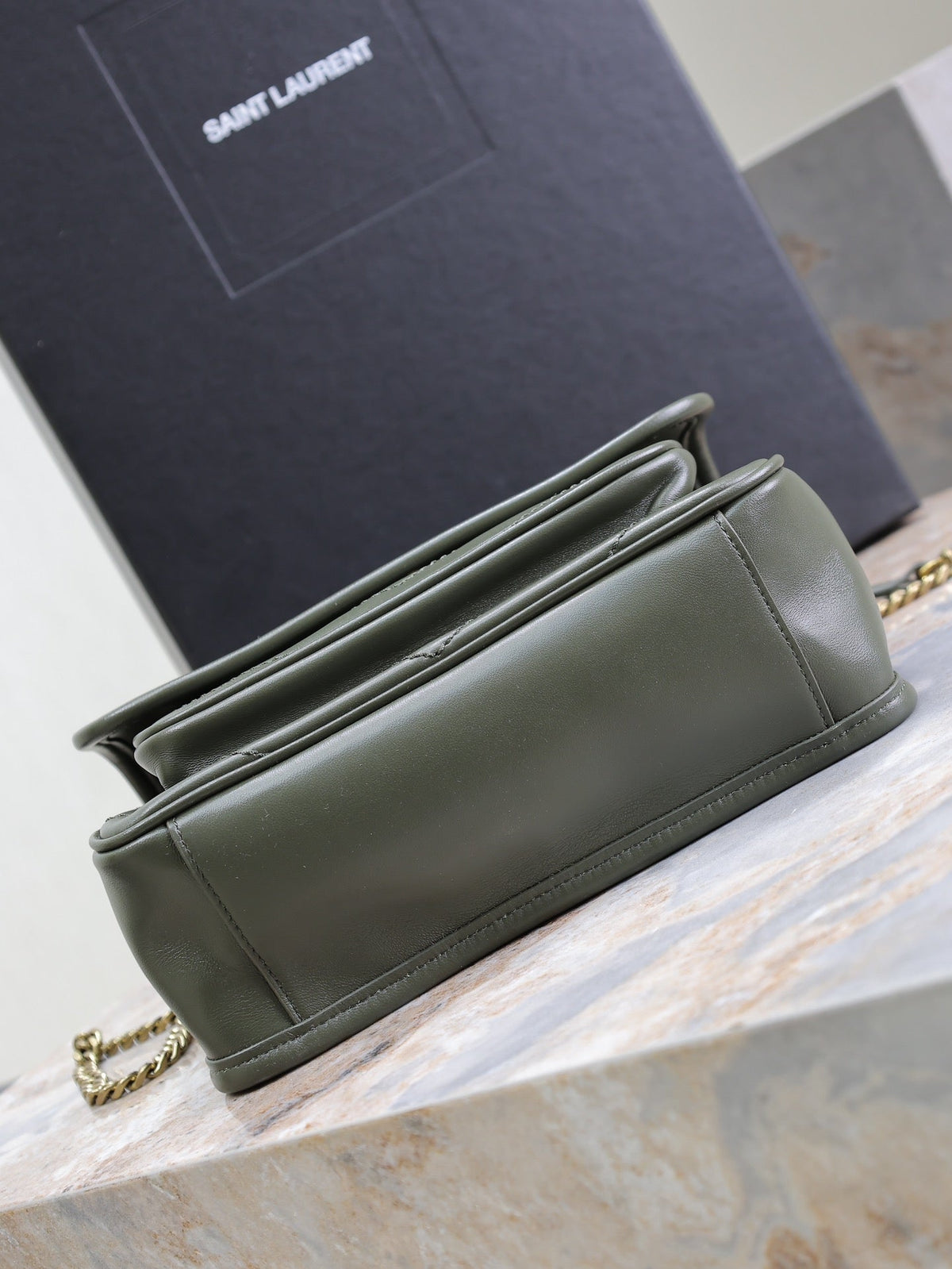 SAINT LAURENT NIKI BABY 22 IN UNIFORM GREEN LAMBSKIN GOLD CHAIN