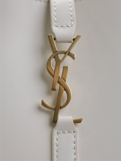 SAINT LAURENT LE 5 À 7 PHONE BAG 18 IN WHITE CALFSKIN