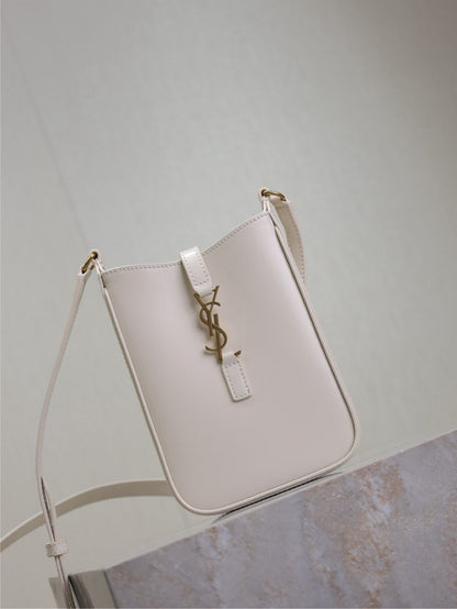 SAINT LAURENT LE 5 À 7 PHONE BAG 18 IN WHITE CALFSKIN