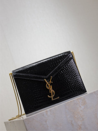 SAINT LAURENT CASSANDRA CHAIN BAG 22 IN BLACK CROCODILE PATTERN CALFSKIN GOLD HARDWARE