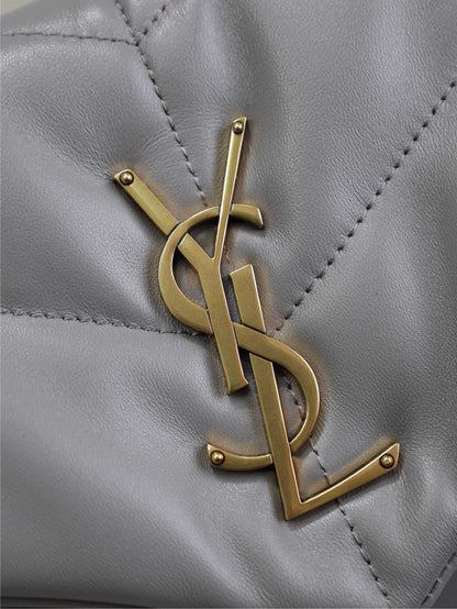 SAINT LAURENT YSL 25S LOULOU PUFFER MEDIUM 29 IN SMOKY LAVENDER CALFSKIN