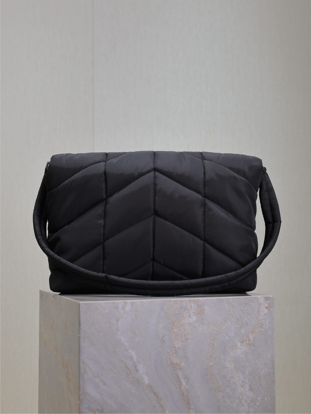 SAINT LAURENT YSL 25S LOULOU PUFFER BAG 34 IN BLACK NYLON BLACK HARDWRE
