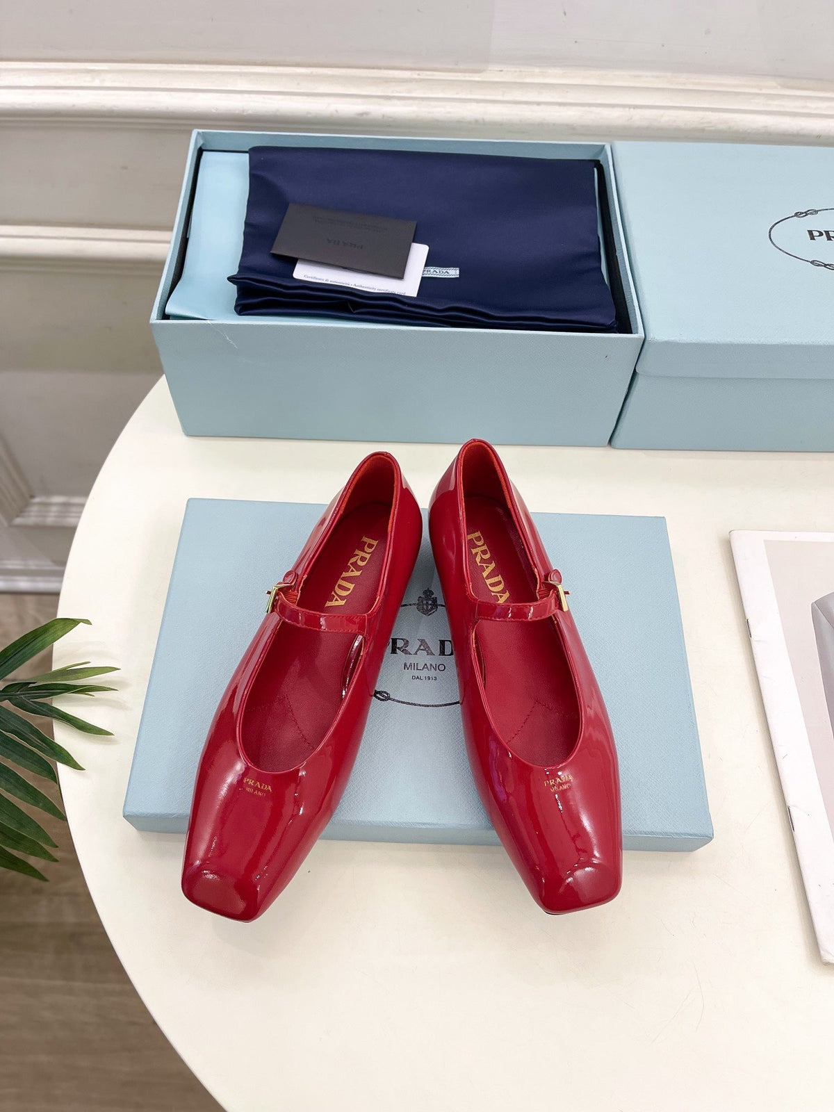 PRADA MARY JANE FLATS SQUARE TOE IN CRIMSON RED PATENT SHEEPSKIN