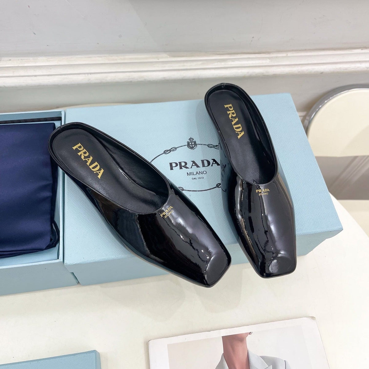 PRADA MULES SQUARE TOE IN BLACK SHINY CALFSKIN