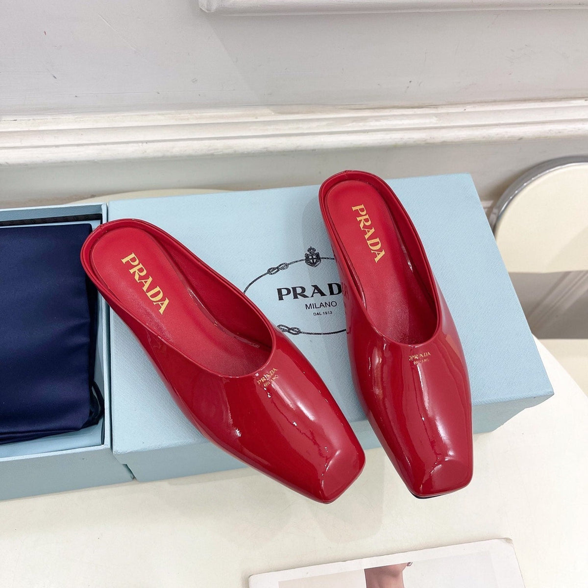 PRADA MULES SQUARE TOE IN RED SHINY CALFSKIN