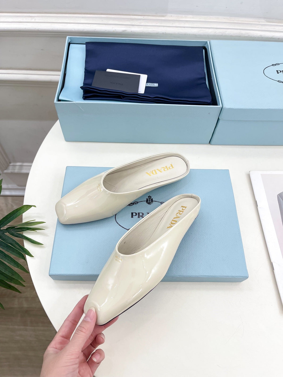 PRADA MULES SQUARE TOE IN WHITE SHINY CALFSKIN