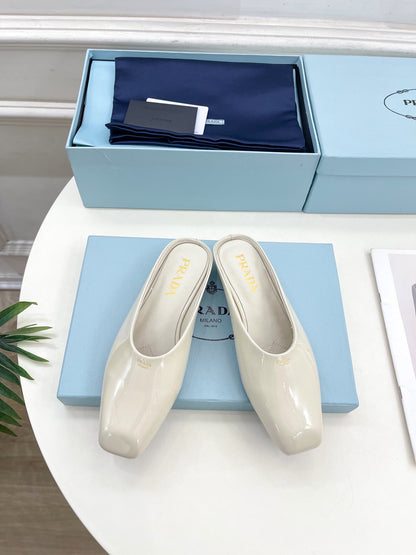PRADA MULES SQUARE TOE IN WHITE SHINY CALFSKIN