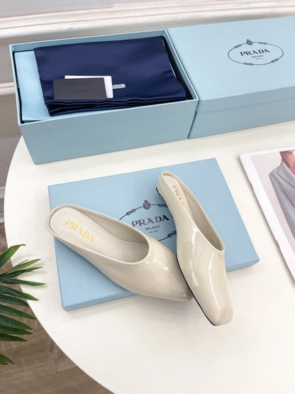 PRADA MULES SQUARE TOE IN WHITE SHINY CALFSKIN