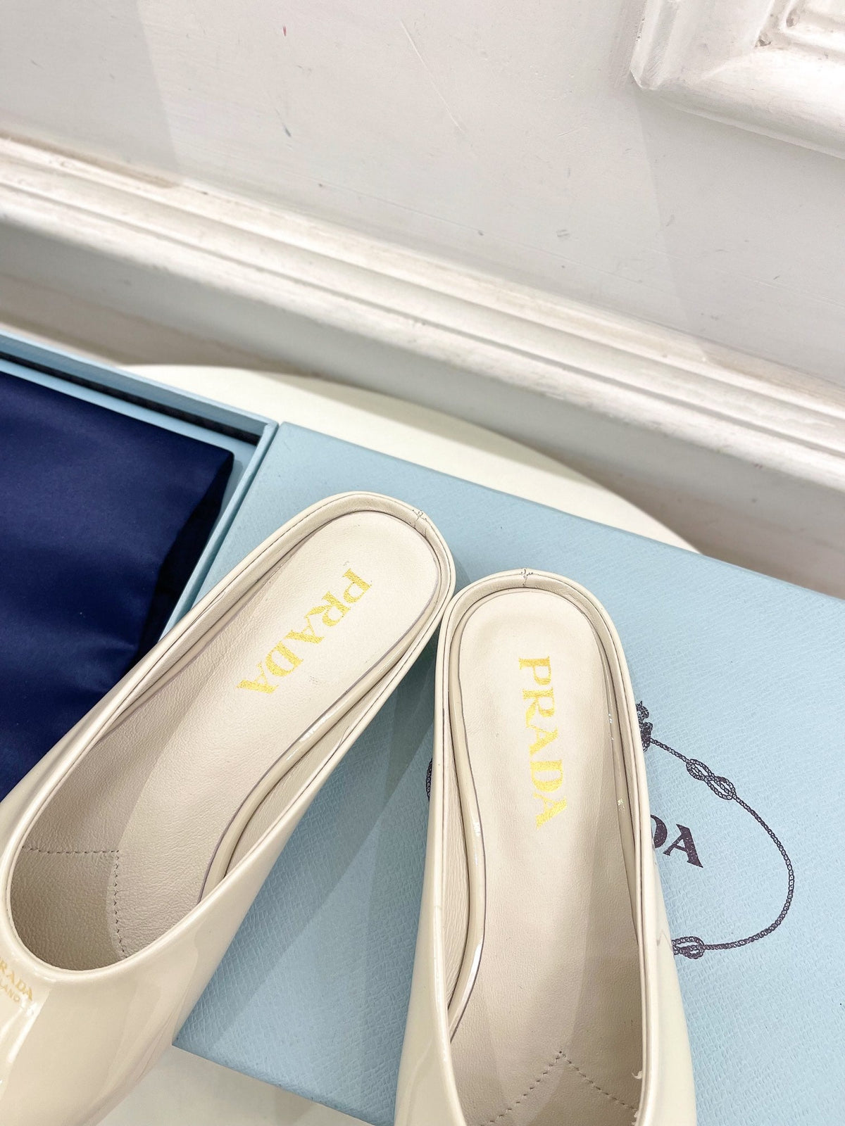 PRADA MULES SQUARE TOE IN WHITE SHINY CALFSKIN