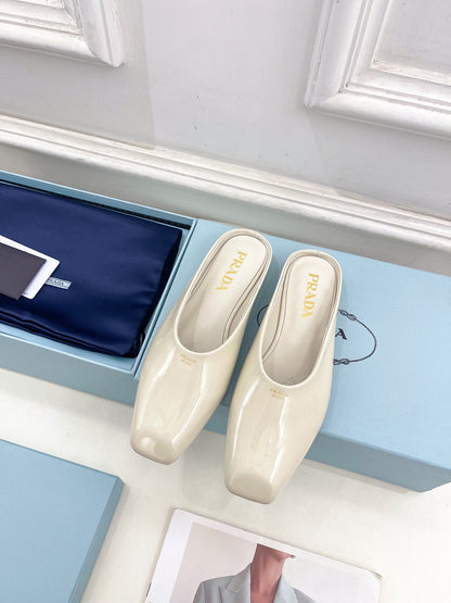 PRADA MULES SQUARE TOE IN WHITE SHINY CALFSKIN