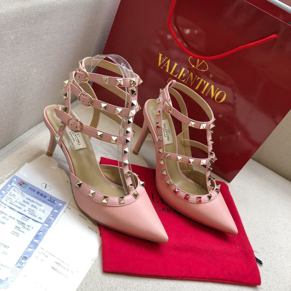ROCKSTUD LIGHT PINK METALLIC CALFSKIN ANKLE STRAP HIGH SANDAL