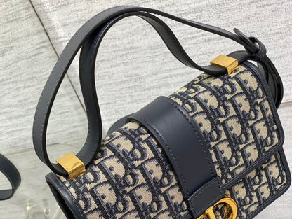 DIOR 30 MONTAIGNE 21CM BLUE OBLIQUE EMBROIDERY