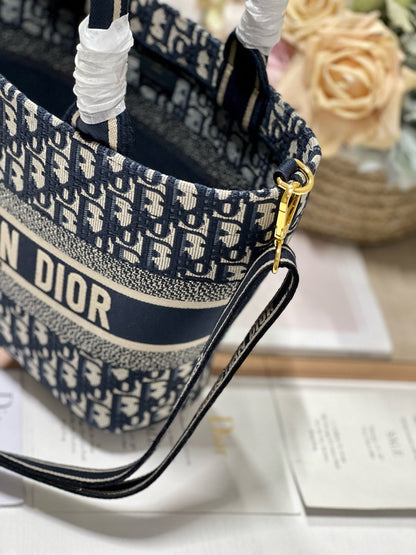 DIOR CD NEW BASKET BAG BLUE OBLIQUE EMBROIDERY