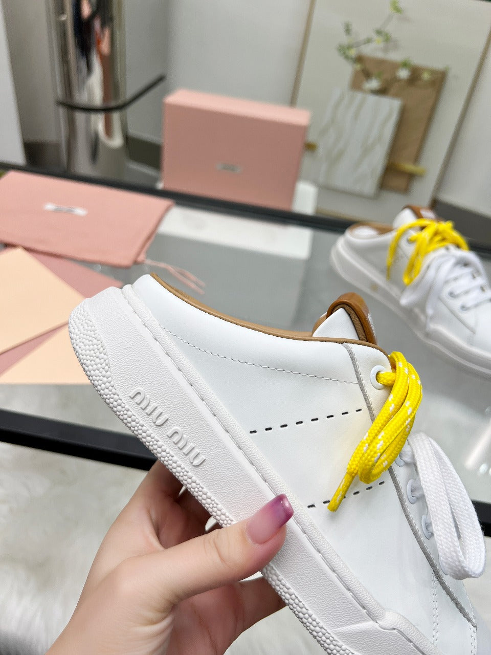 SNEAKER MULES IN WHITE MIX BROWN CALFSKIN WHITE YELLOW LACES